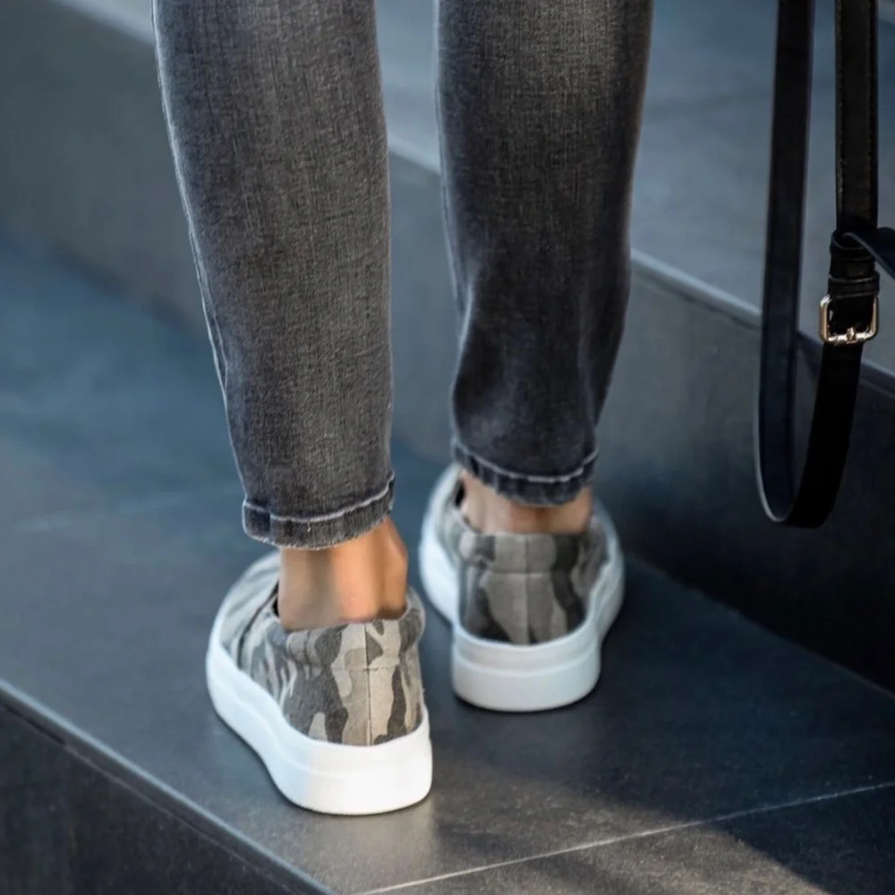 8 Camo Camouflage Slip on Platform Sneakers - Picture 7 of 8